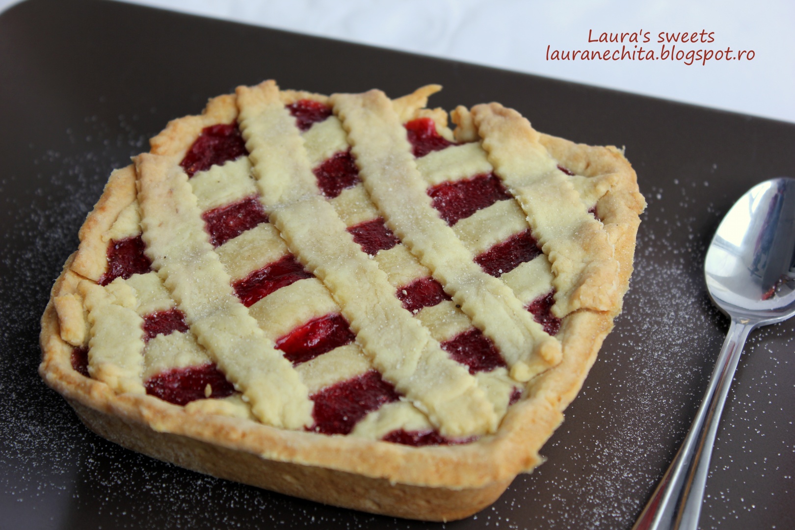 Tarta frageda cu capsuni