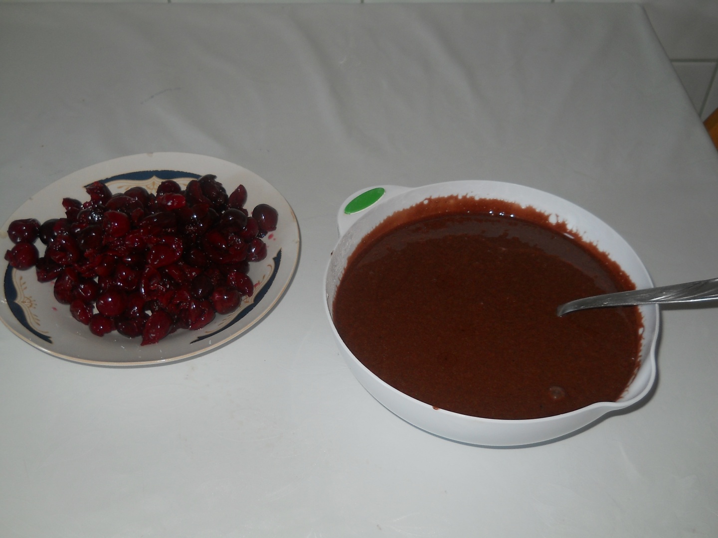 Prajitura cu visine si ciocolata