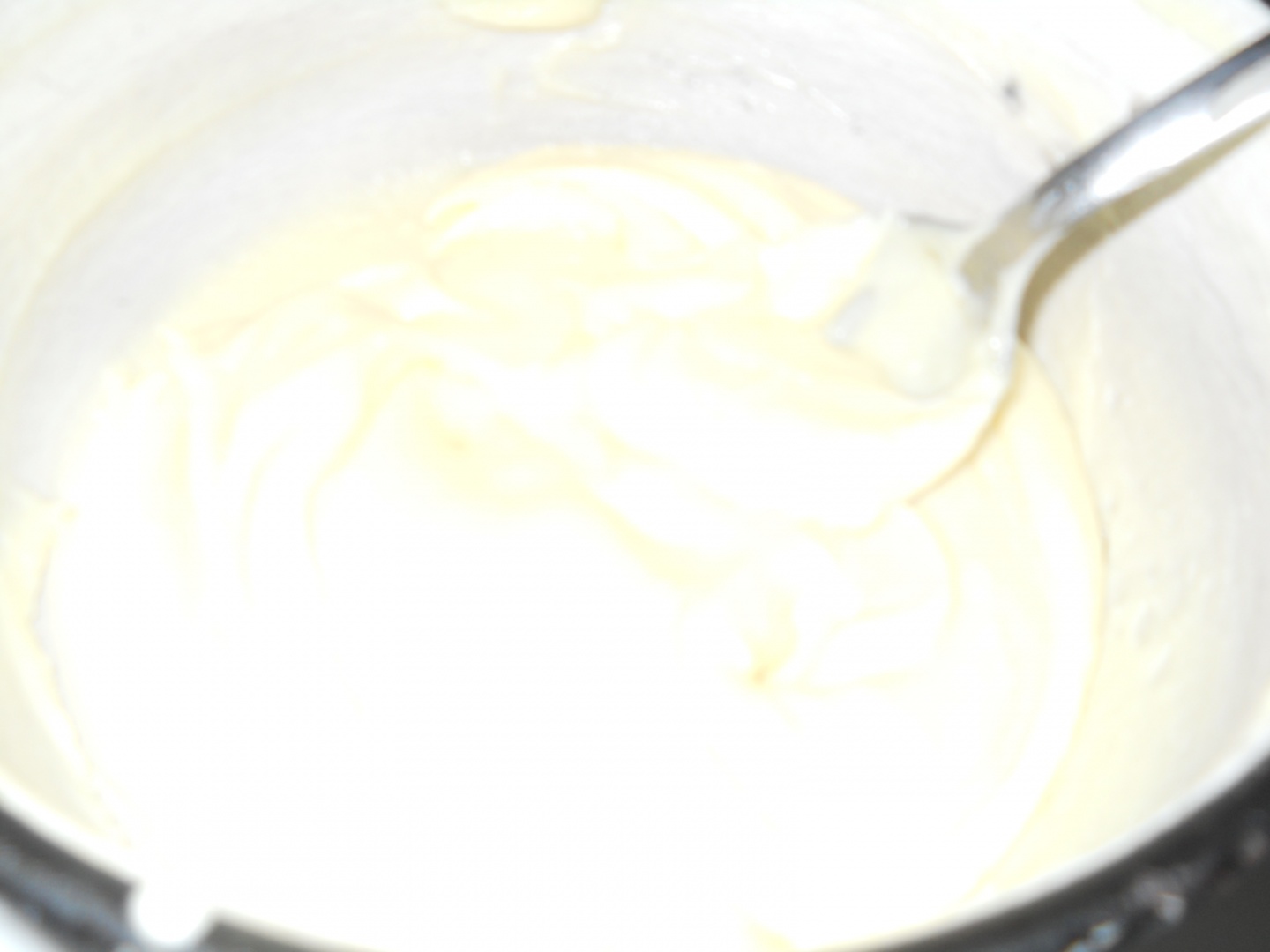 Macarons cu bombonele colorate