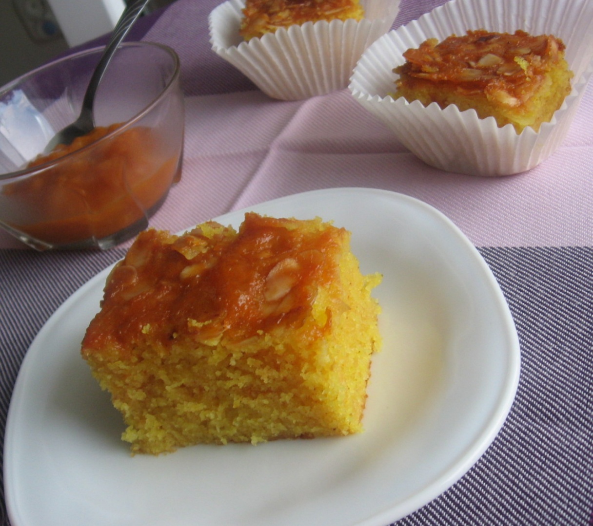 Prajitura cu gris si migdale -Sfouf by Gordon Ramsey