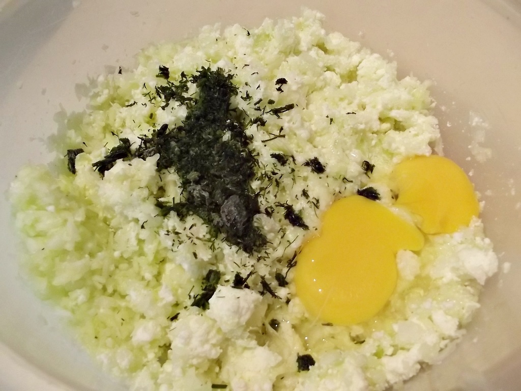 Placinta cu branza si dovlecel