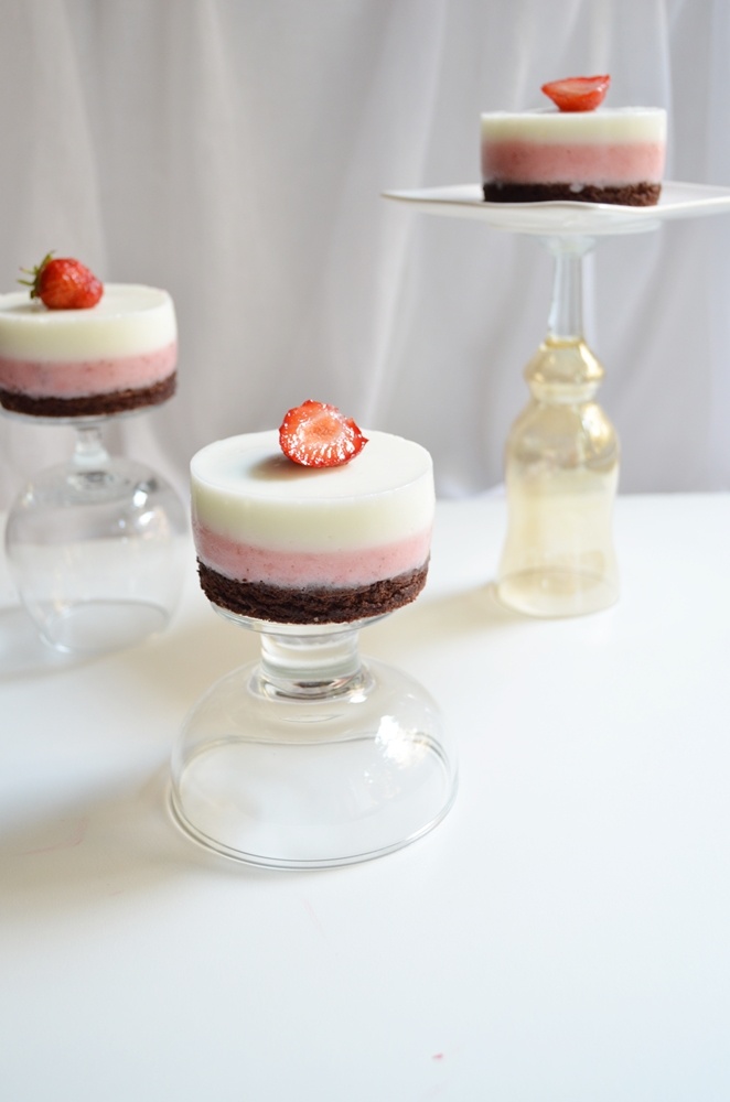 Mini-torturi dietetice, cu capsune