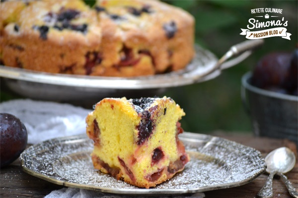 Prajitura cu prune, vanilie si migdale