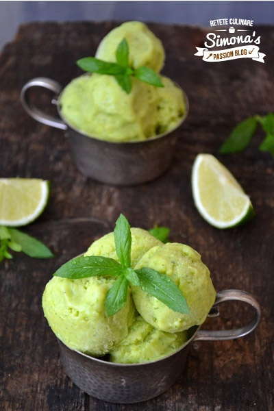 Inghetata de avocado,menta si lime