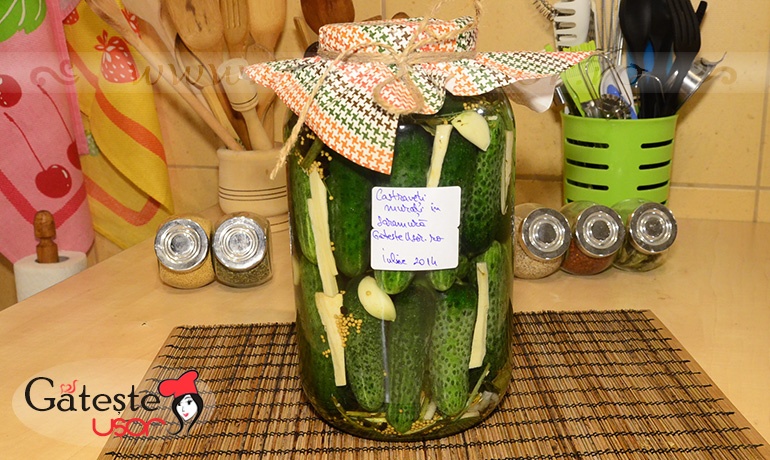 Castraveti murati in saramura