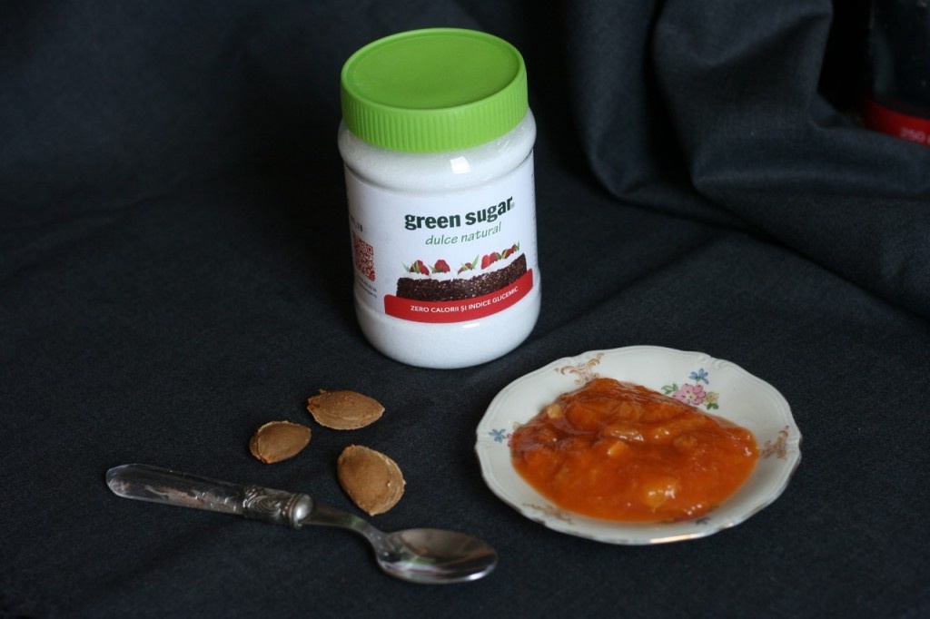 Dulceata de caise cu indulcitor