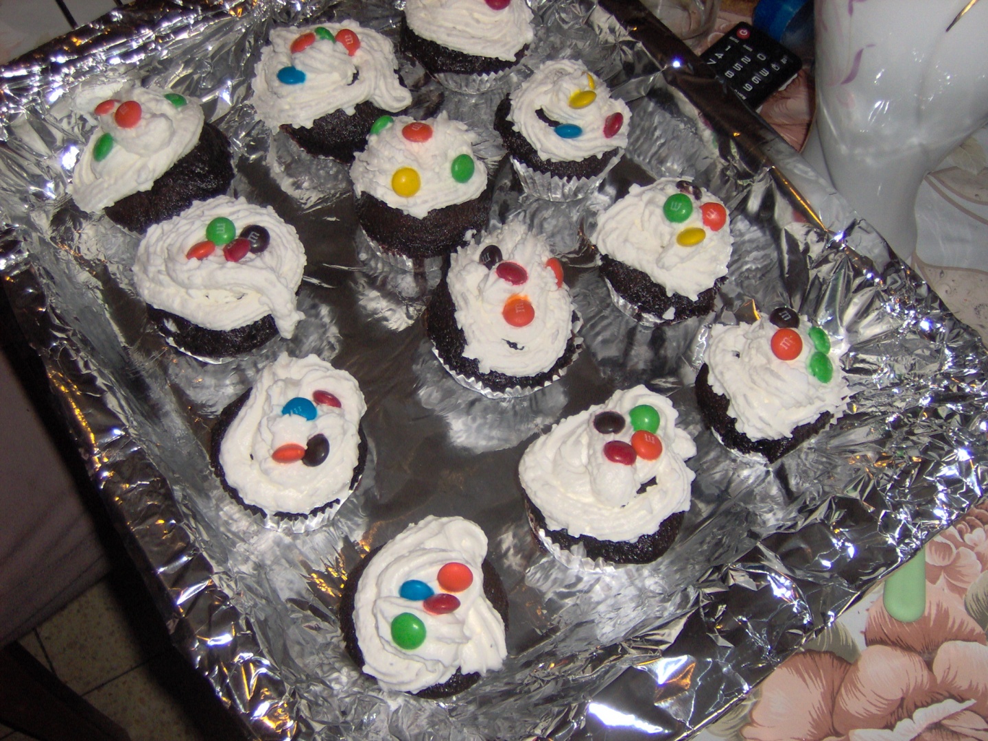 Cupcake de ciocolata si martipan