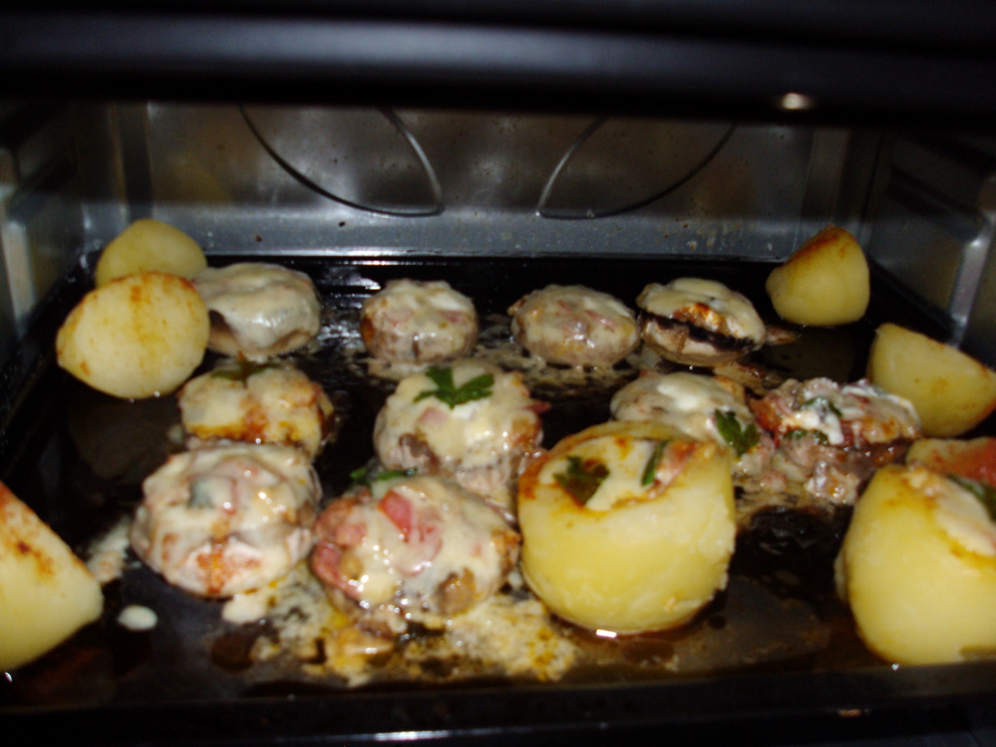 Ciuperci champignon la cuptor