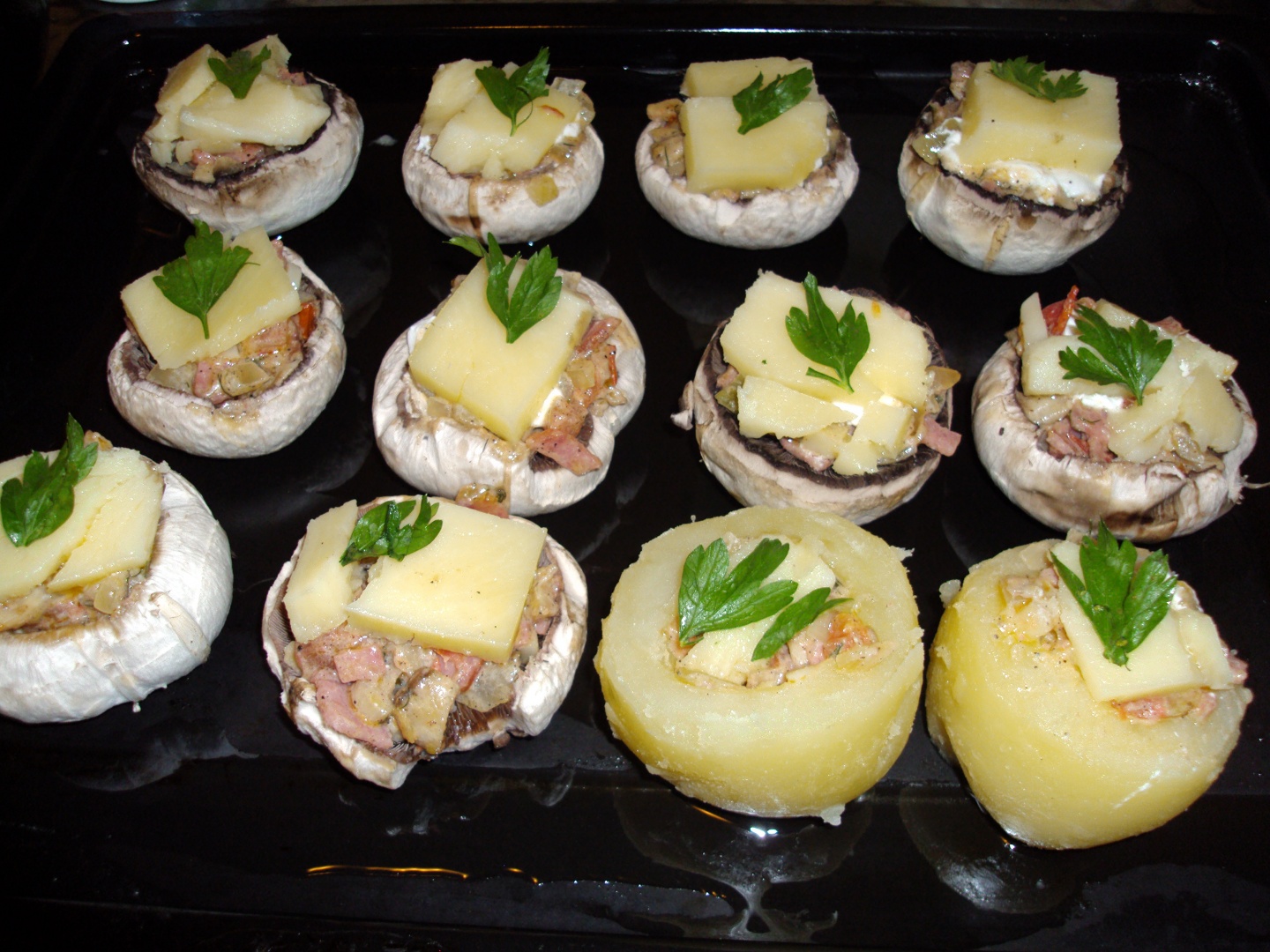 Ciuperci champignon la cuptor