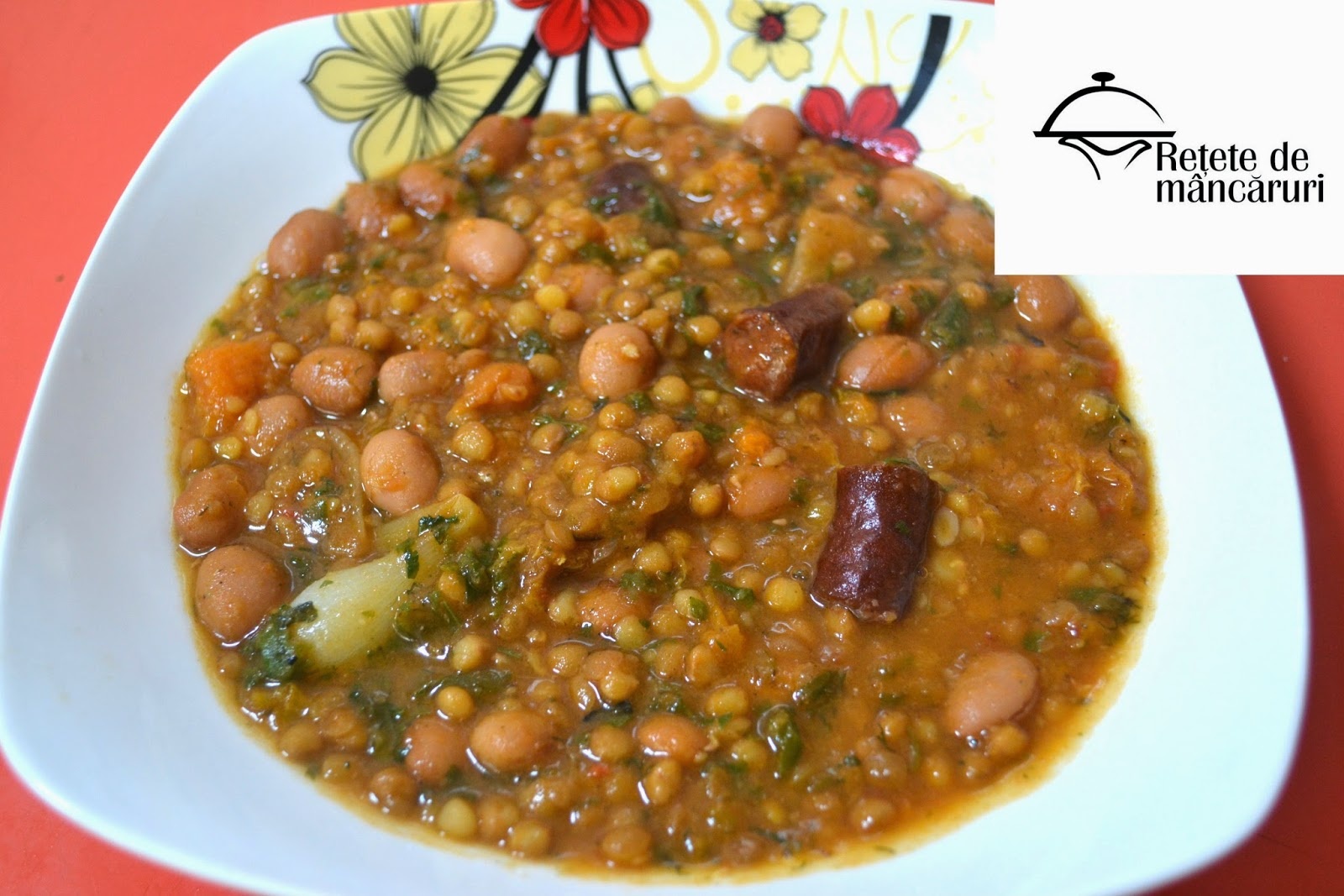 Fasole si linte cu caise si carnaciori afumati