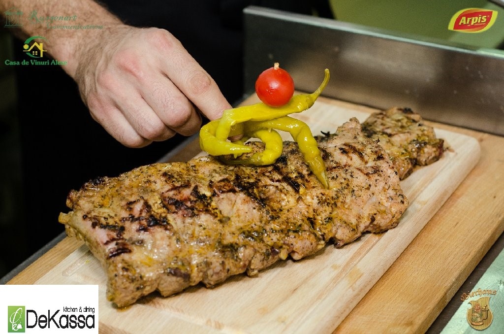 Coaste de porc fripte la gratar