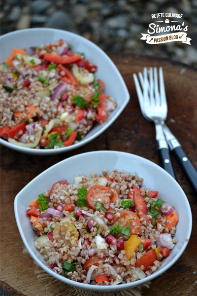 Salata vegana cu hrisca si legume