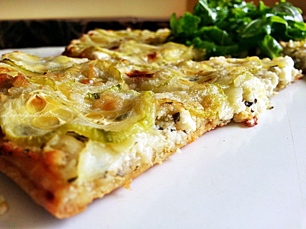 Tarta cu dovlecel si branza sarata