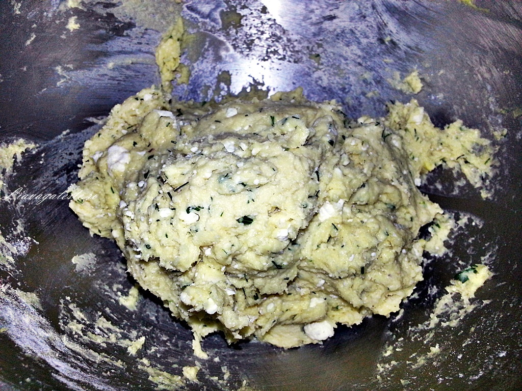 Tarta cu dovlecel si branza sarata