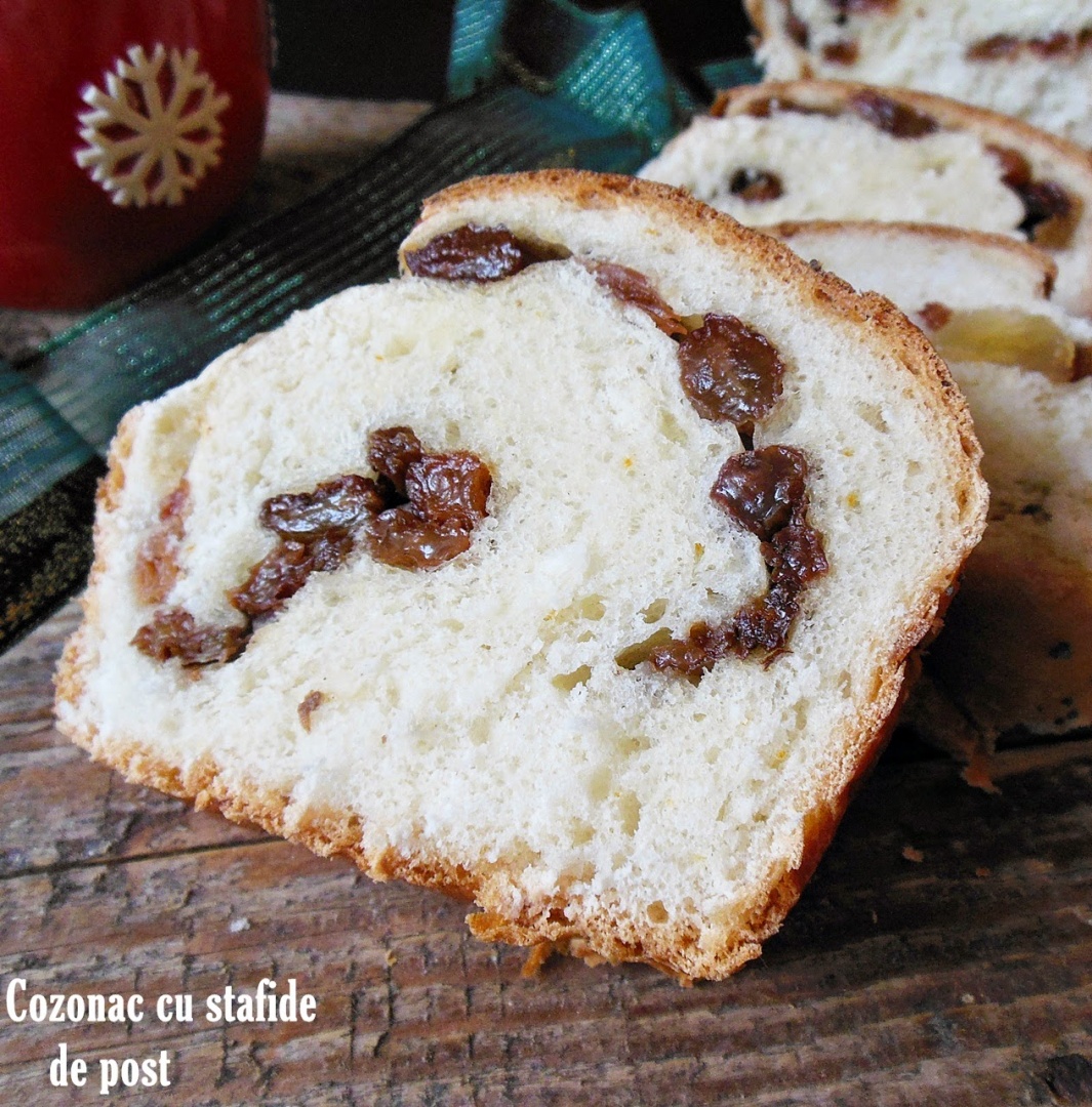 Cozonac cu stafide de post