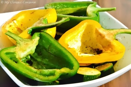 Zucchini, ardei si halloumi la gratar