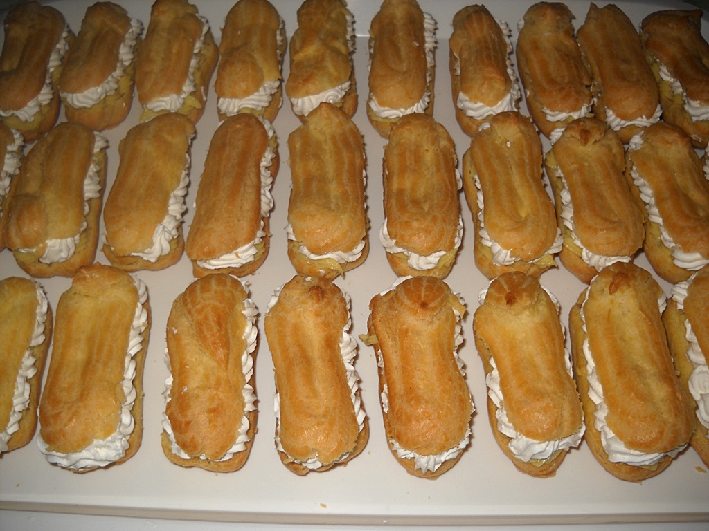 Reteta de eclere pas cu pas – cum sa faci eclere delicioase acasa