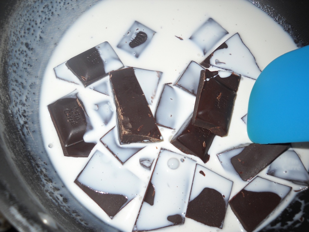 Reteta de eclere pas cu pas – cum sa faci eclere delicioase acasa