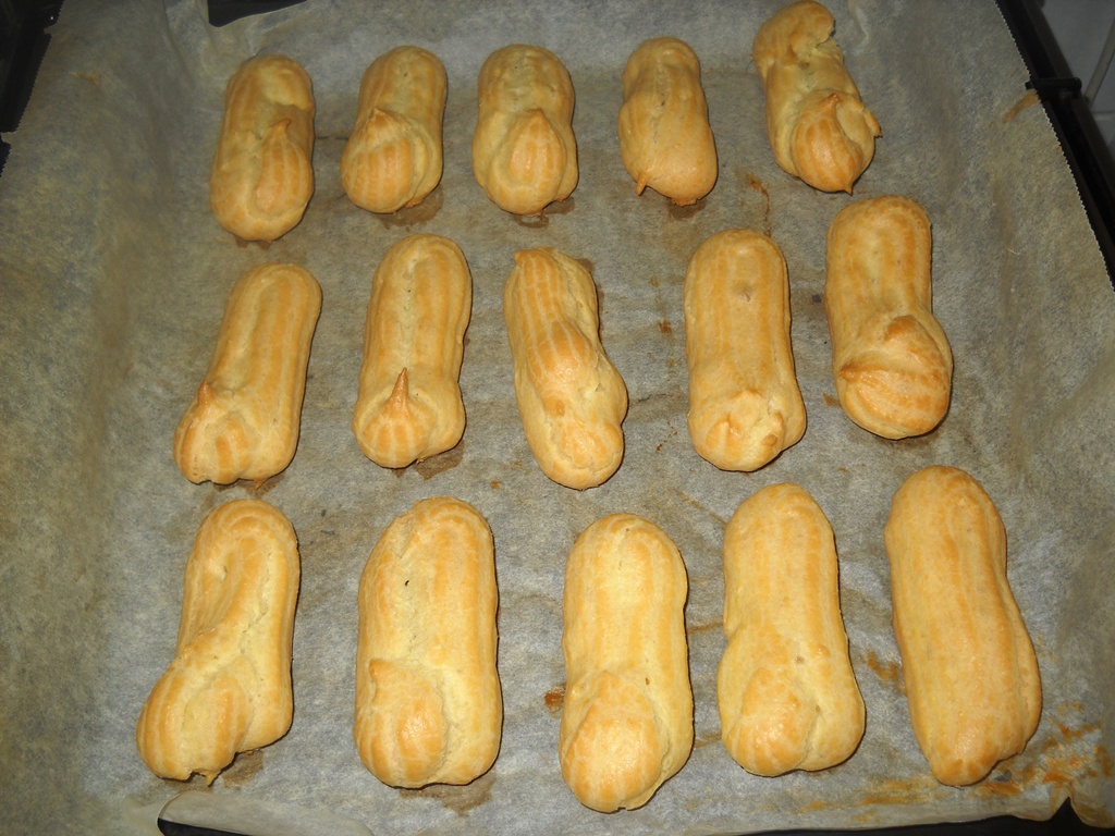 Reteta de eclere pas cu pas – cum sa faci eclere delicioase acasa