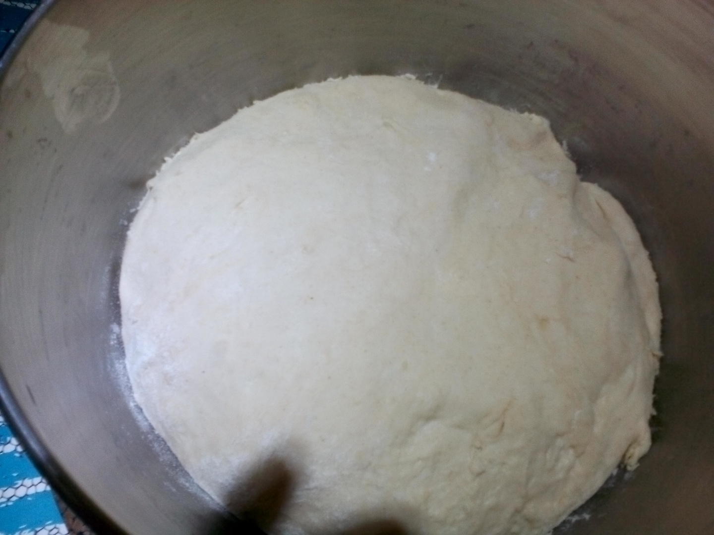 Pizza cu aluat fraged de casa