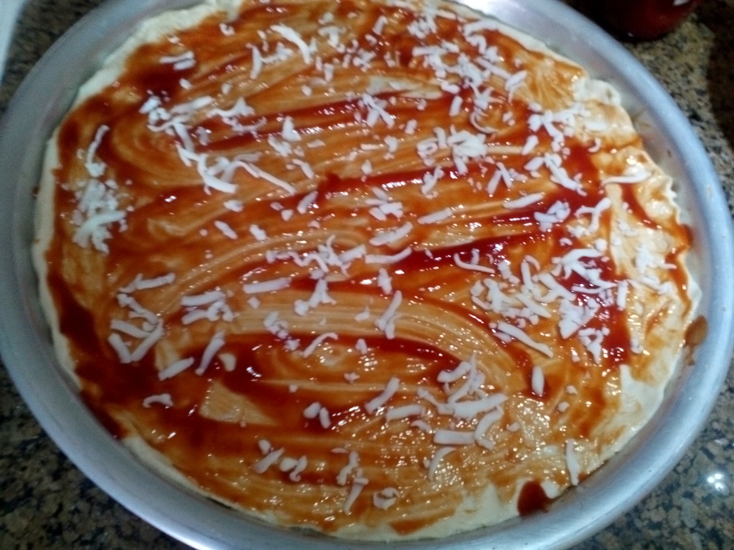 Pizza cu aluat fraged de casa