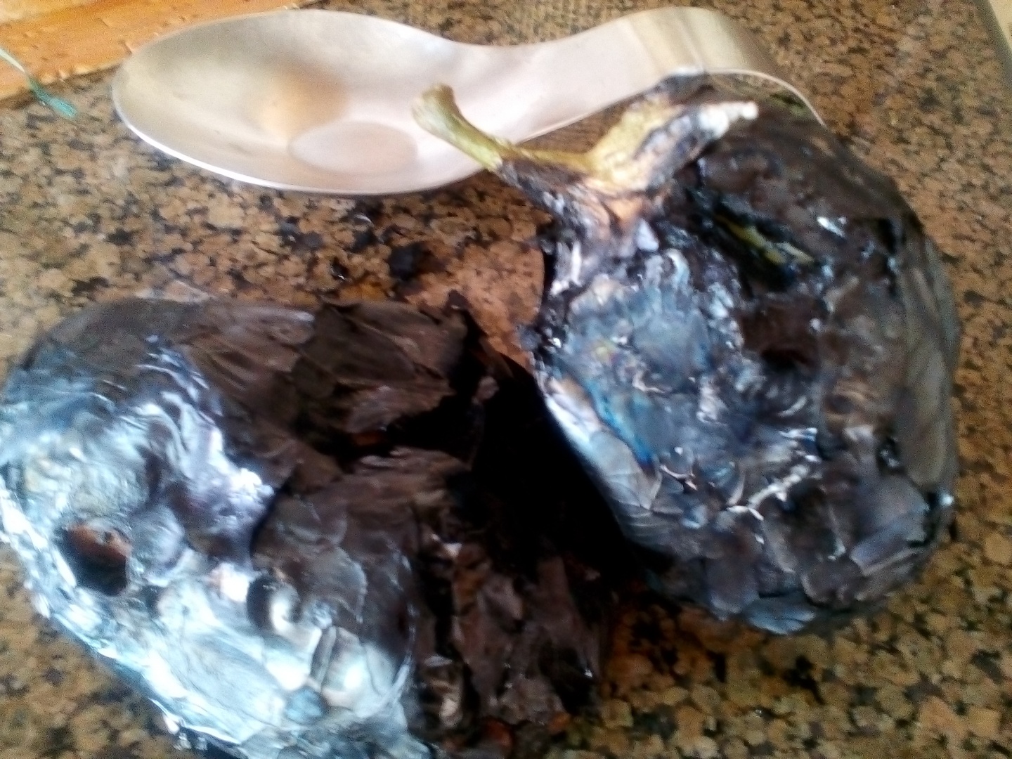 Salata de vinete cu tahini(mtabal)