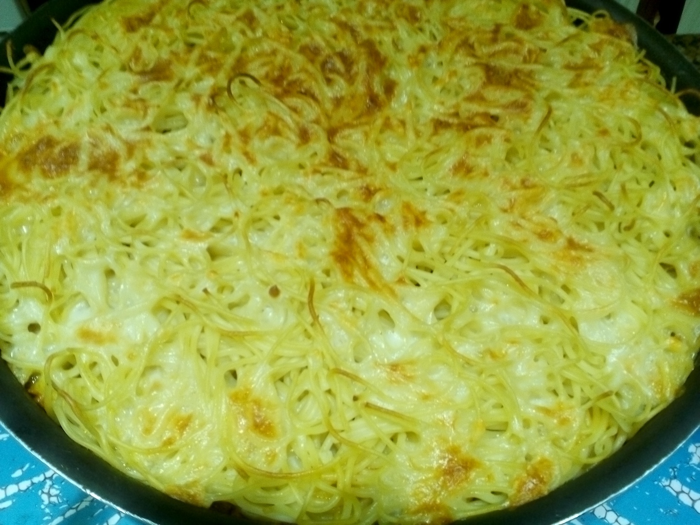 Spaghete cu carne tocata si legume la cuptor