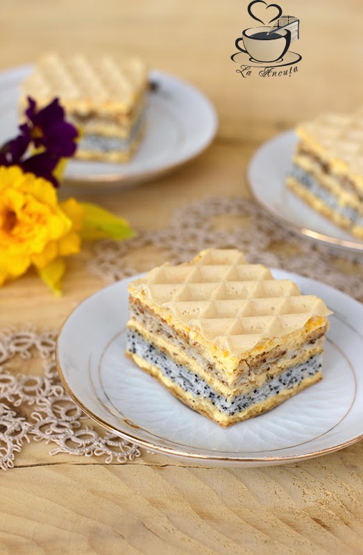 Prajitura Furnicuta. Un desert de casa fin si gustos, cu doua blaturi si crema fina