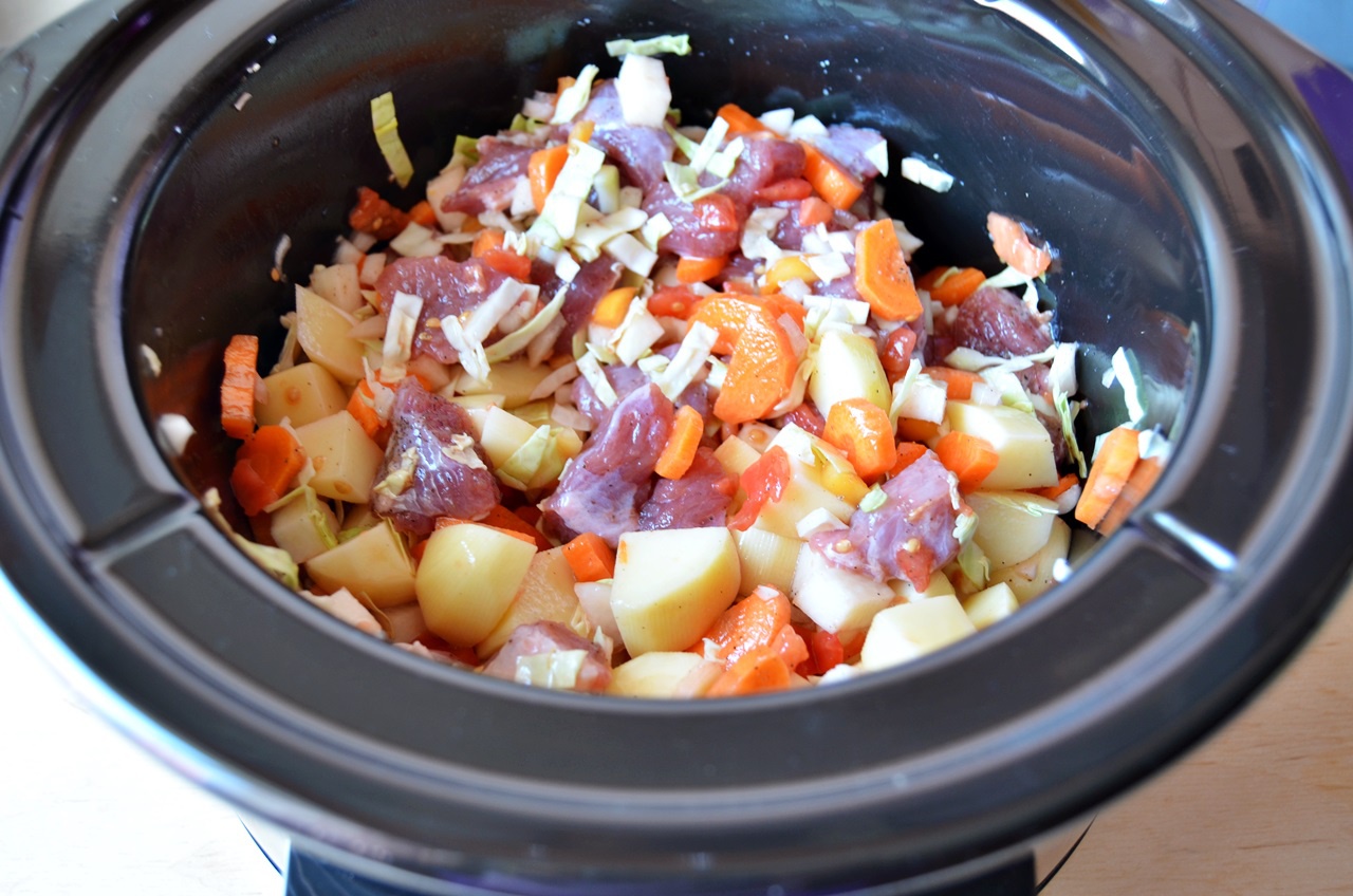Ciorba de vitel cu legume la Crock Pot