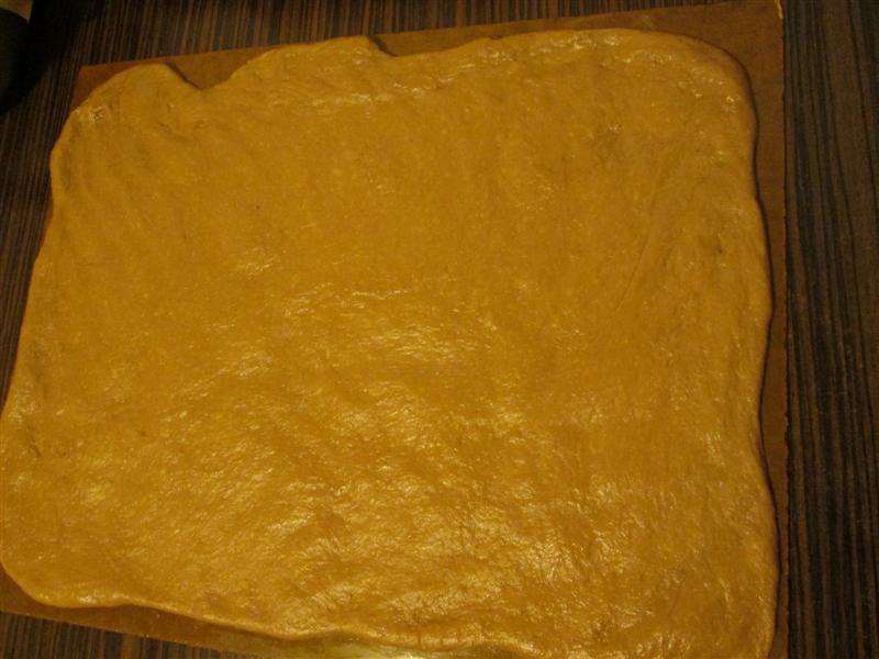 Rulouri cu ciocolata si alune