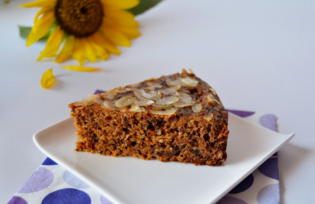 Prajitura cu morcovi si nuci