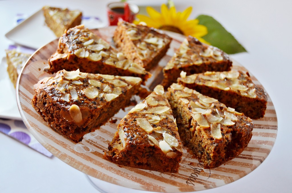 Prajitura cu morcovi si nuci