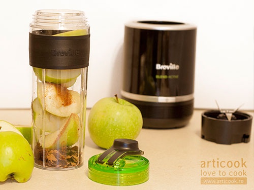 Smoothie de mere si stafide