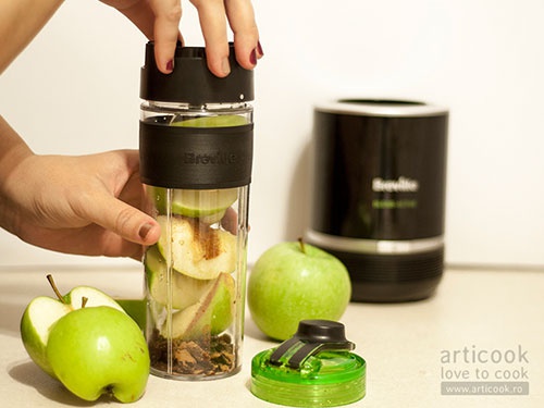 Smoothie de mere si stafide