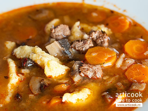 Supa de vita cu galuste la Slow Cooker