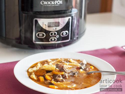 Supa de vita cu galuste la Slow Cooker