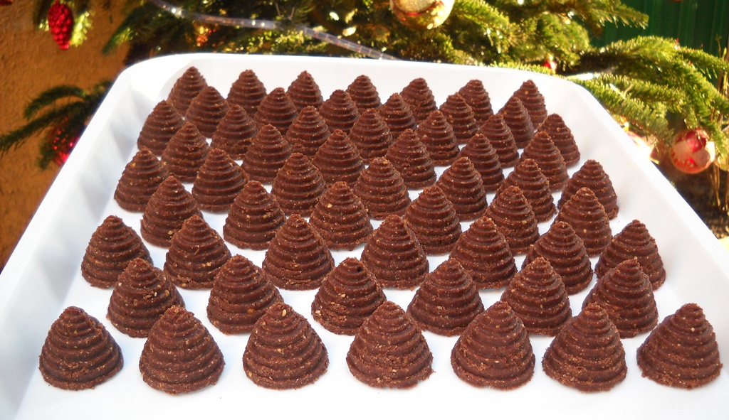 Reteta de braduti dulci de biscuiti. Usor de facut, deliciosi, fara coacere