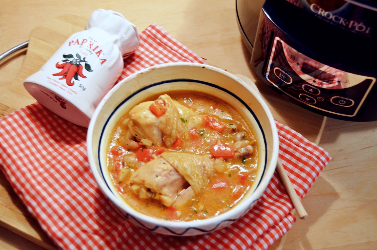 Paprikas de pui la Crock Pot