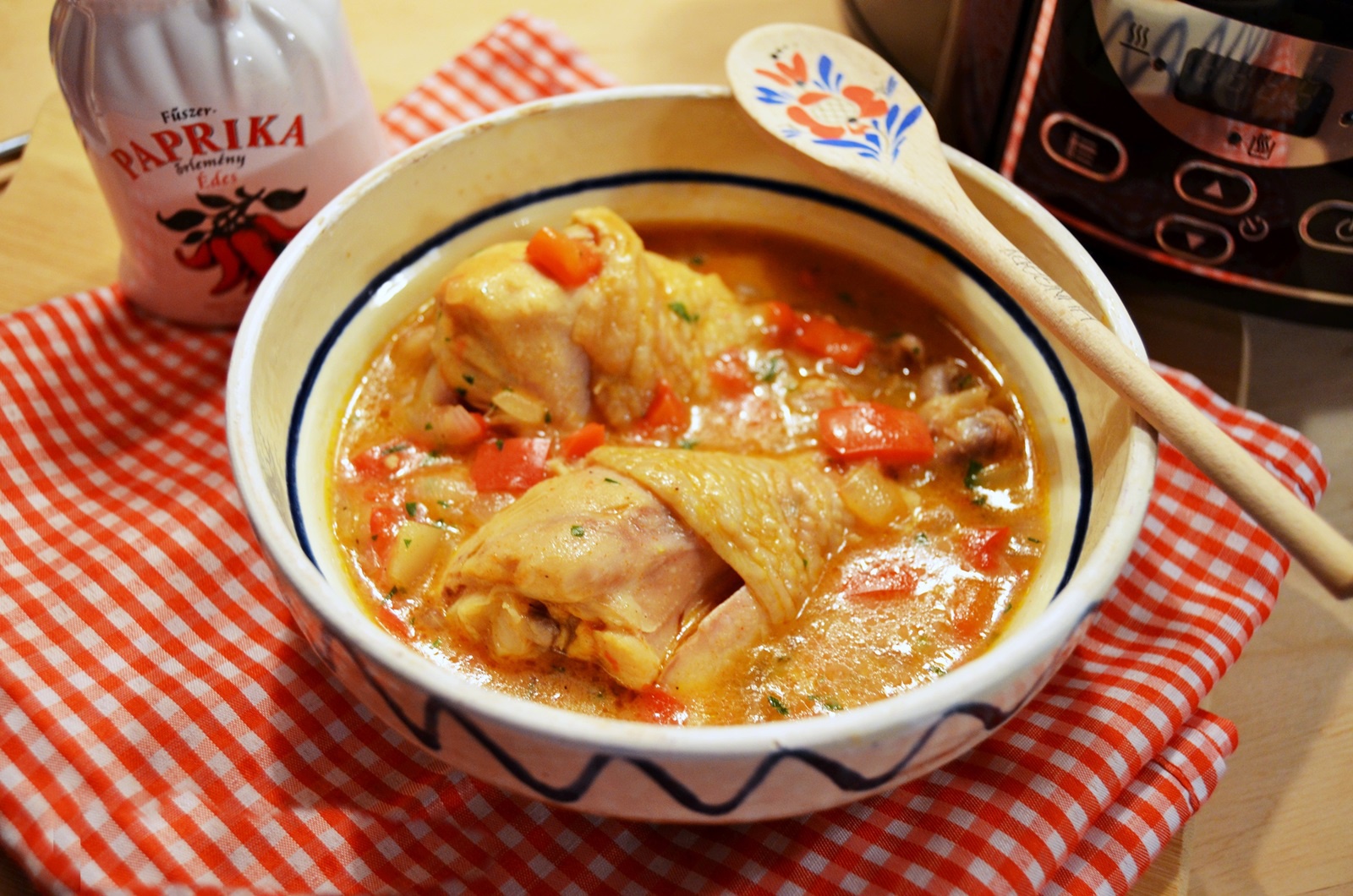 Paprikas de pui la Crock Pot