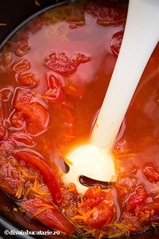 Supa crema de rosii la slow cooker