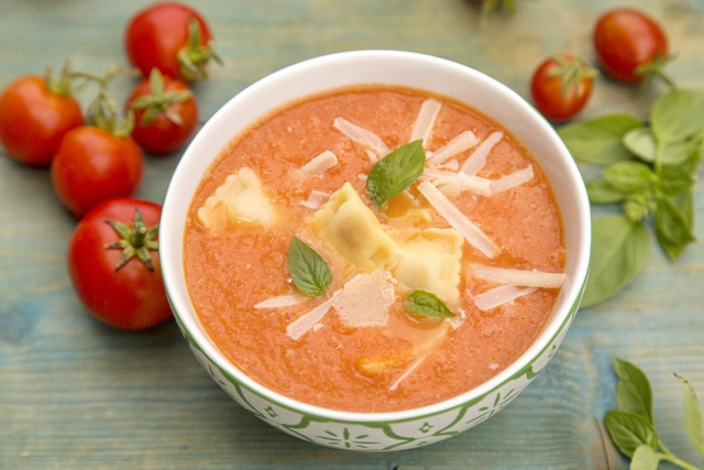 Supa crema de rosii la slow cooker