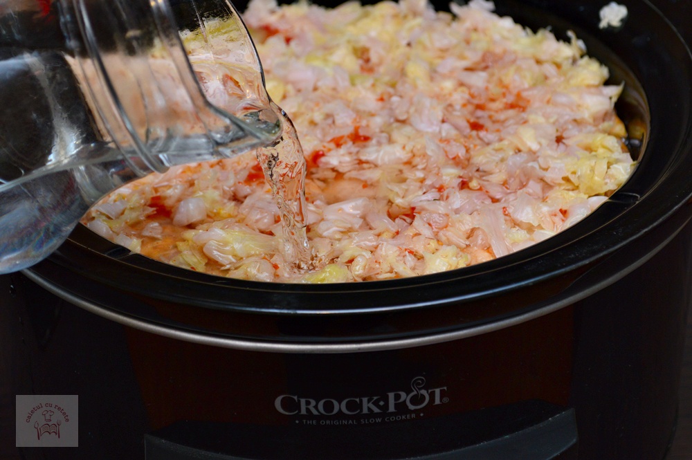 Sarmale in foi de varza, la slow cooker