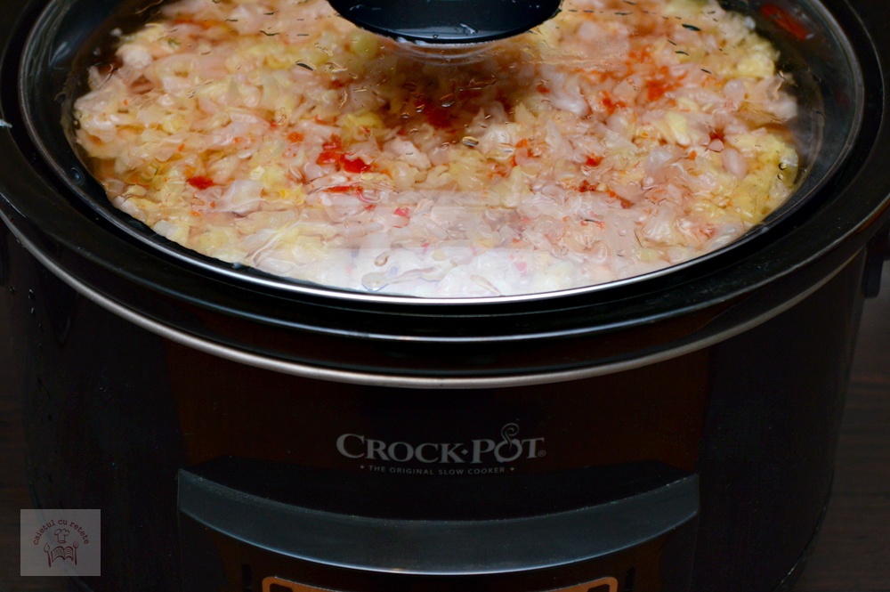 Sarmale in foi de varza, la slow cooker