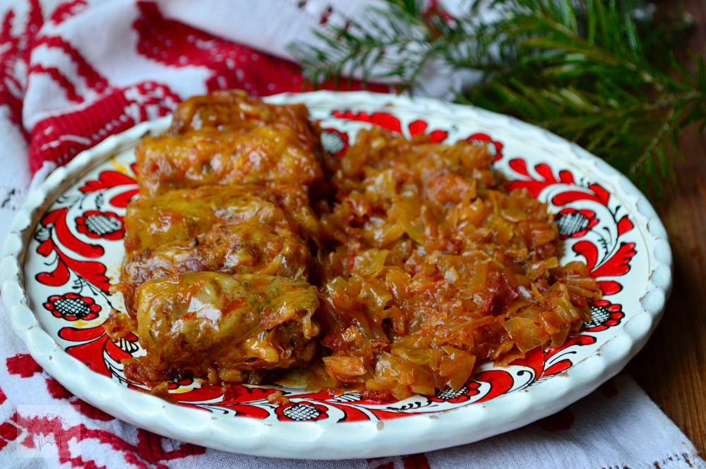 Sarmale in foi de varza, la slow cooker