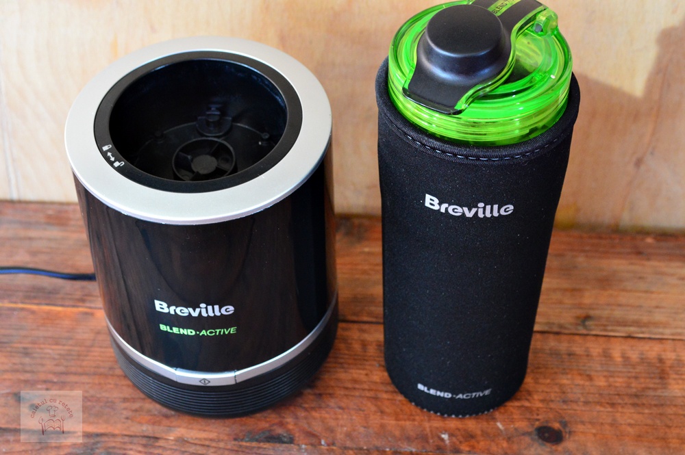 Smoothie detoxifiant cu kiwi, avocado si spanac