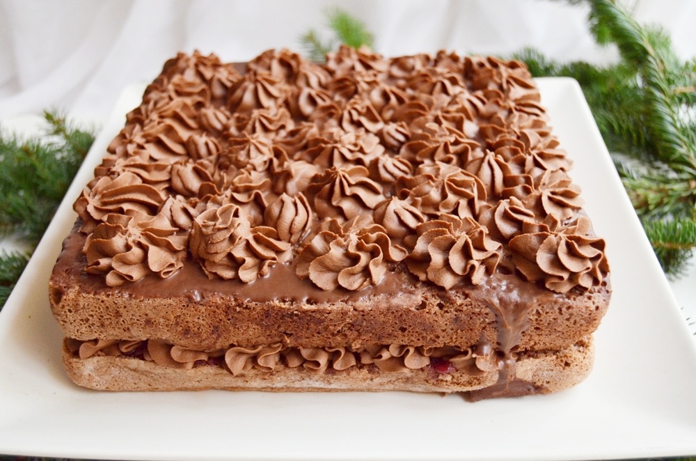 Prajitura cu crema de ciocolata