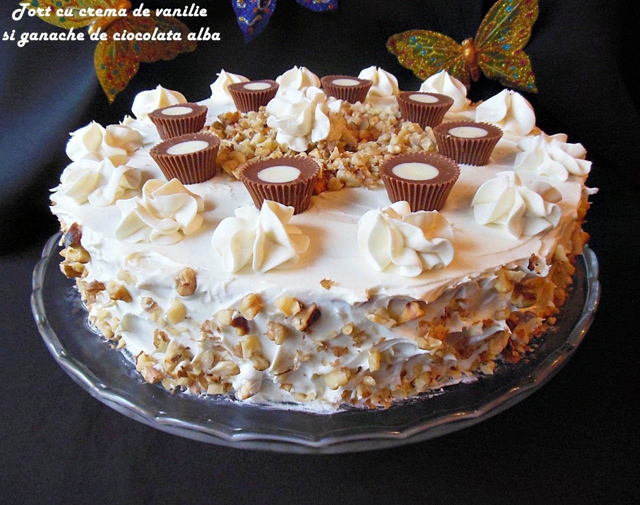 Tort cu crema de vanilie si ganache de ciocolata alba