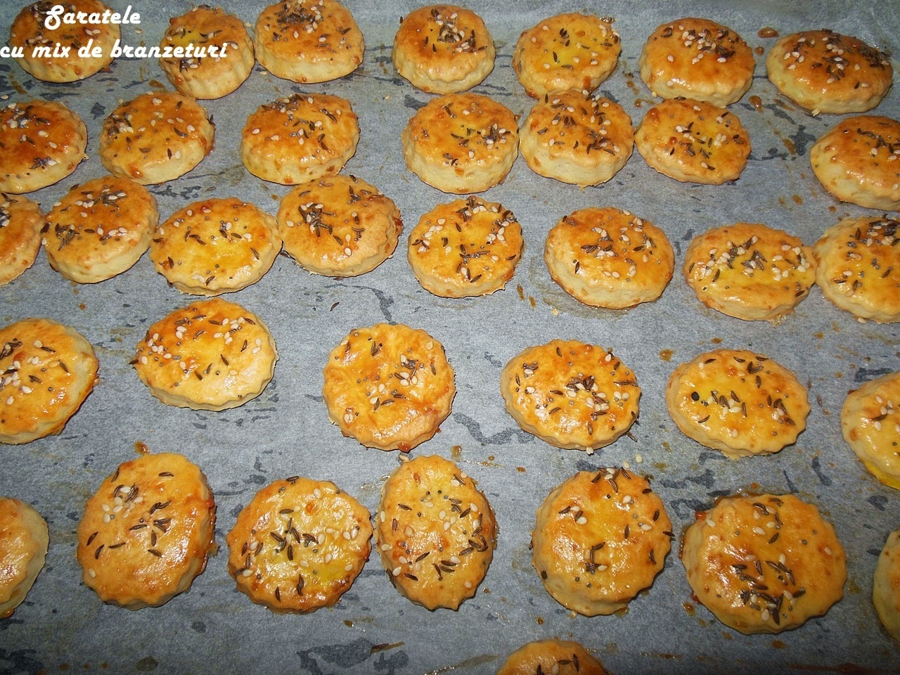 Saratele cu mix de branzeturi