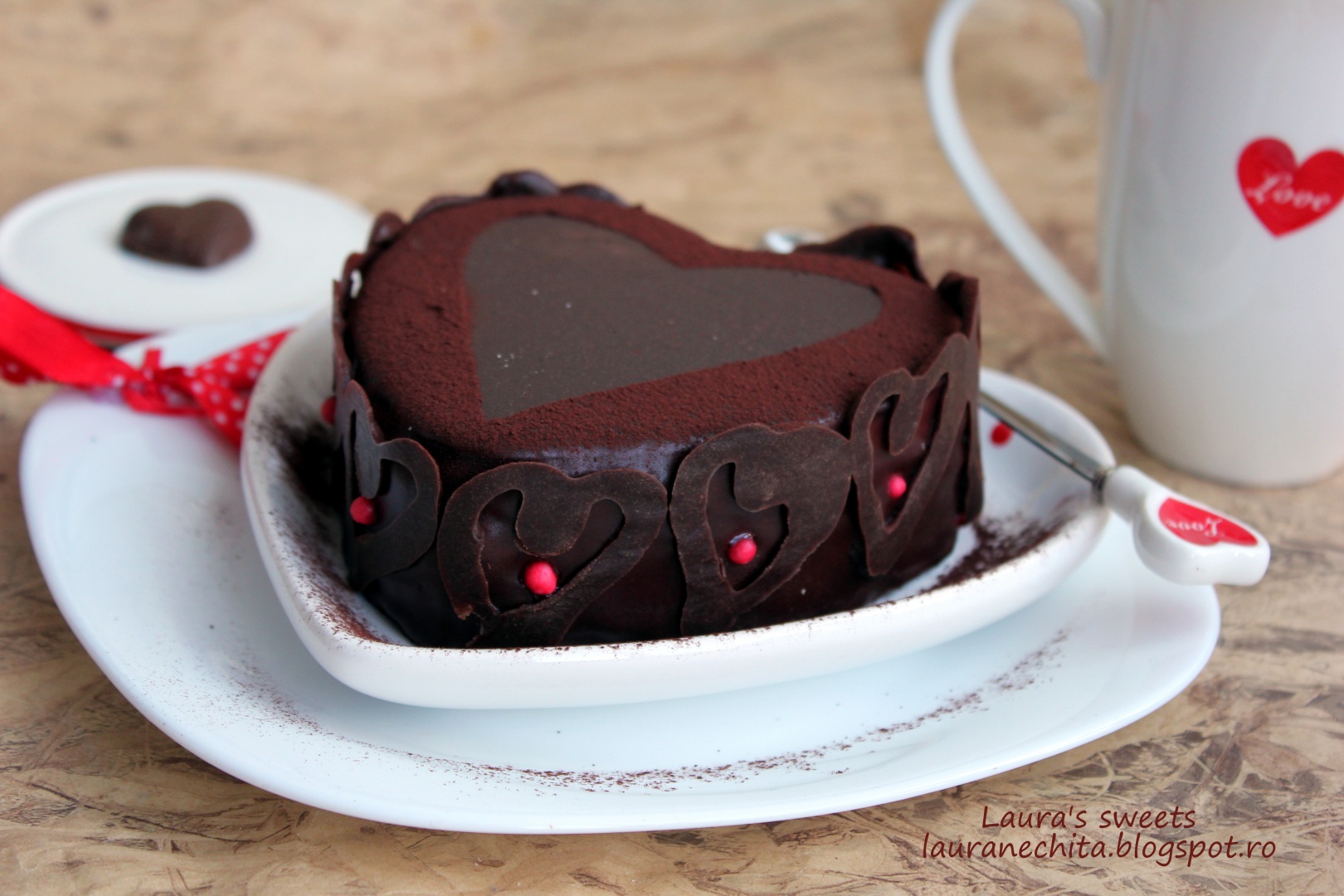 Tort cu jeleu de ciocolata si de fructe