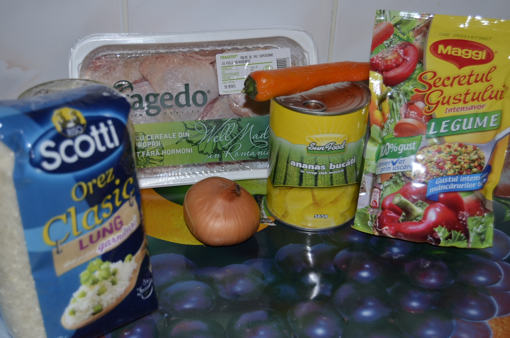 Pui indian cu ananas, miere si ardei iute